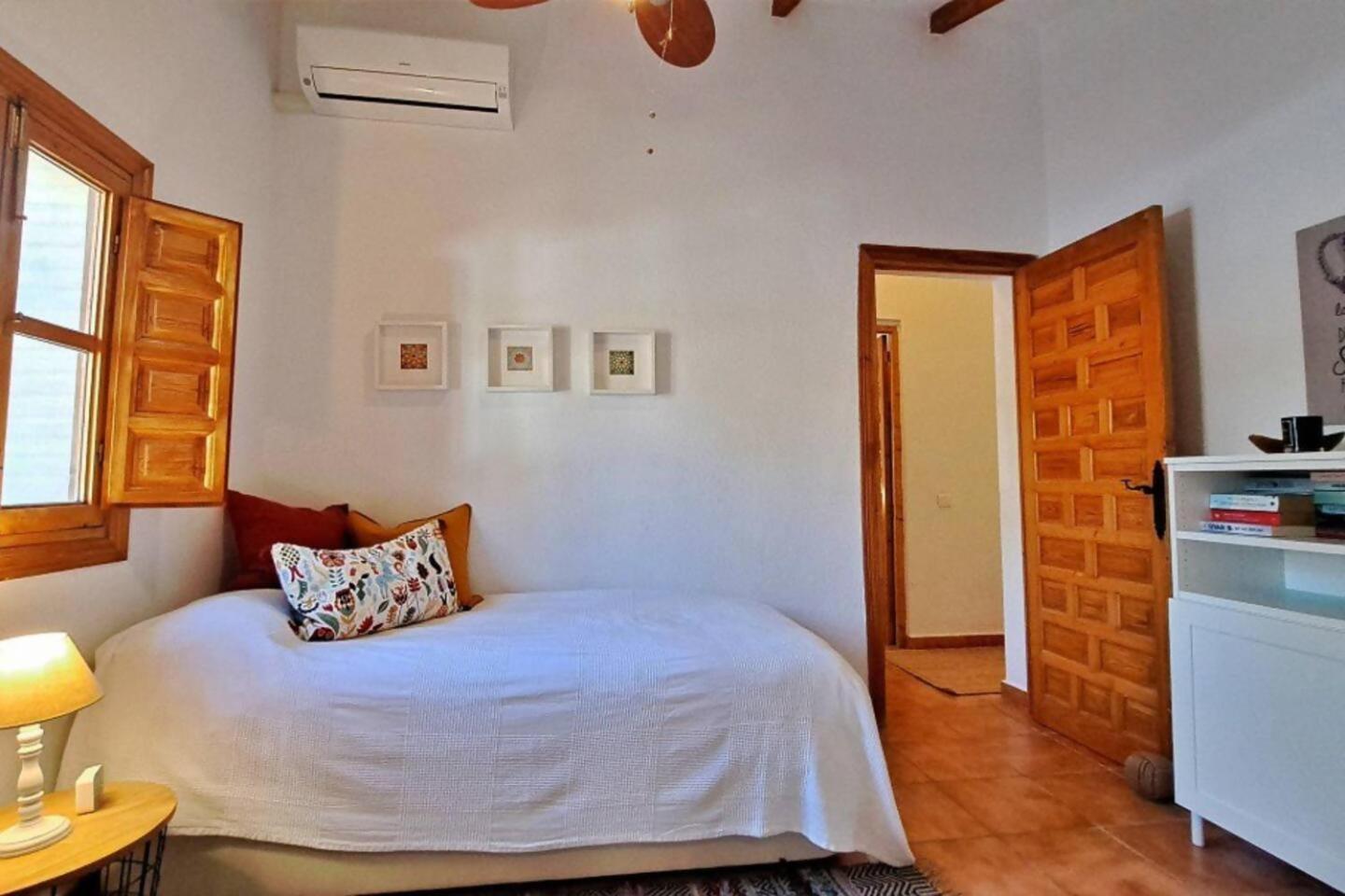 La Perla Andaluza Villa Alcaucín Buitenkant foto