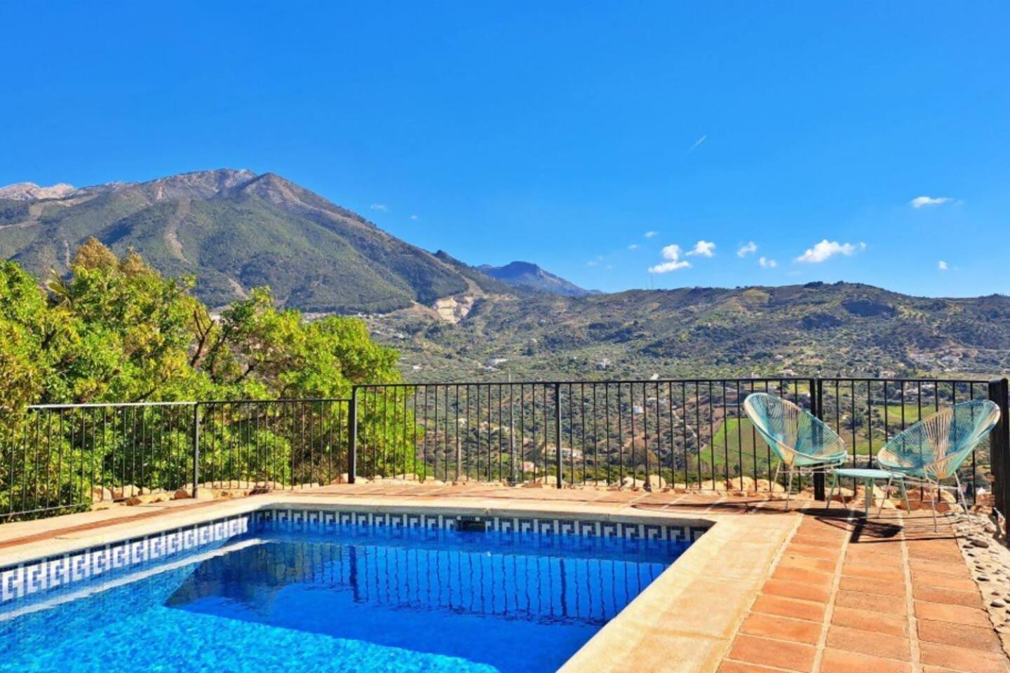 La Perla Andaluza Villa Alcaucín Buitenkant foto