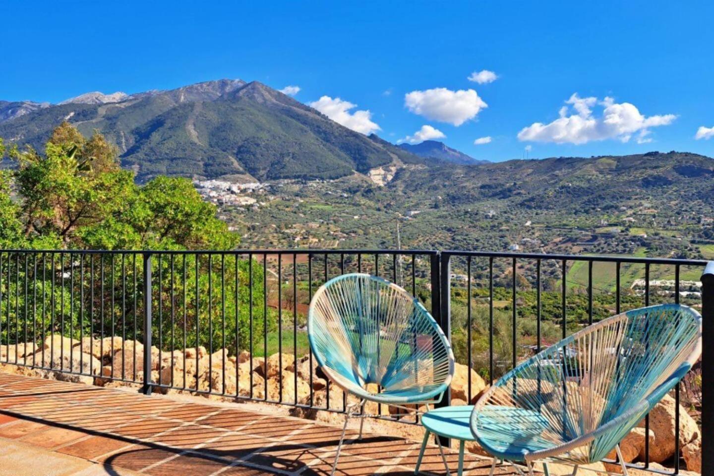 La Perla Andaluza Villa Alcaucín Buitenkant foto