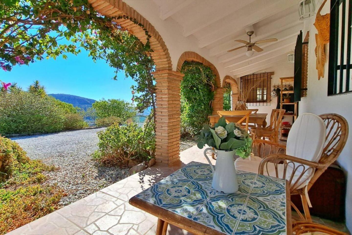 La Perla Andaluza Villa Alcaucín Buitenkant foto